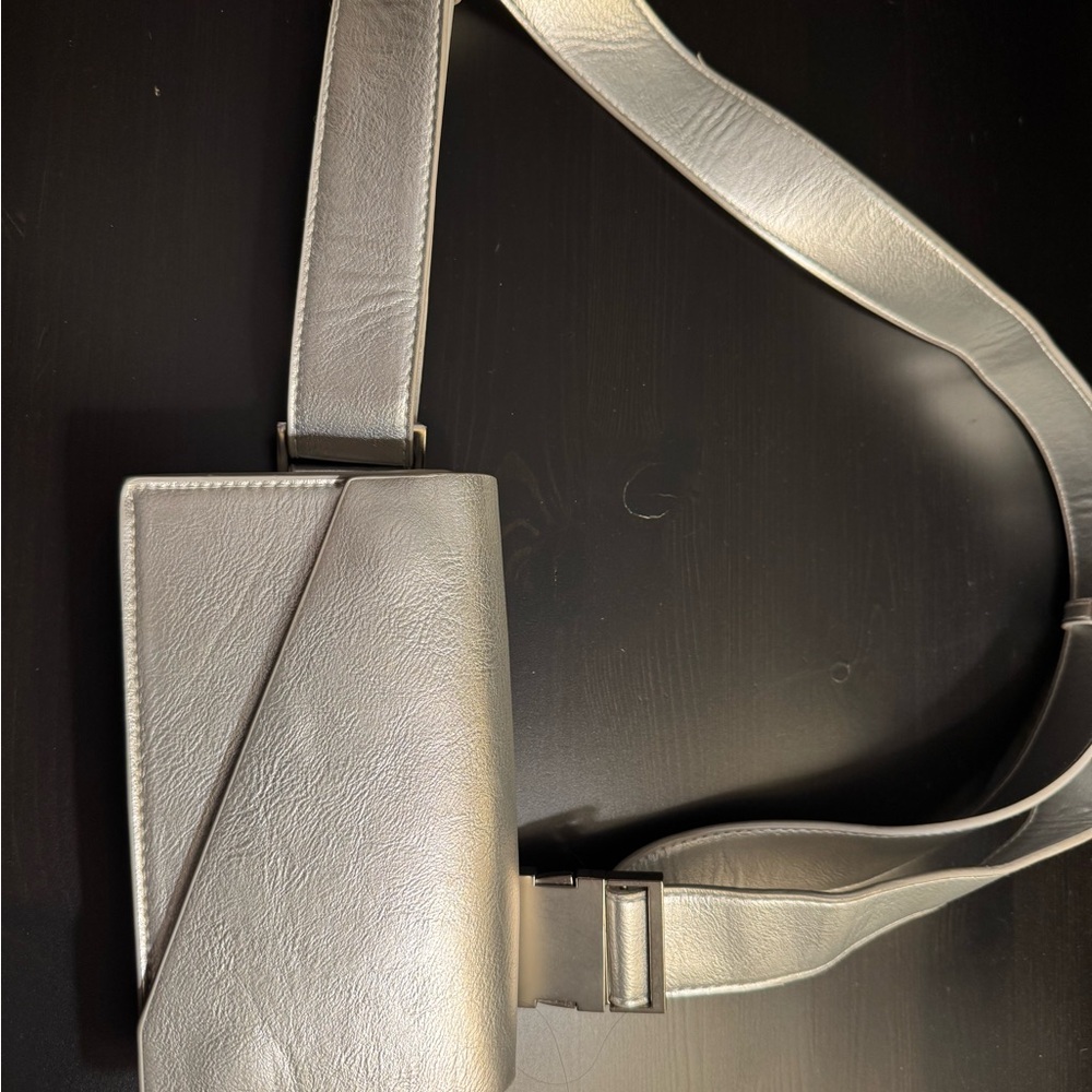 Stylish Gray Leather Crossbody Bag